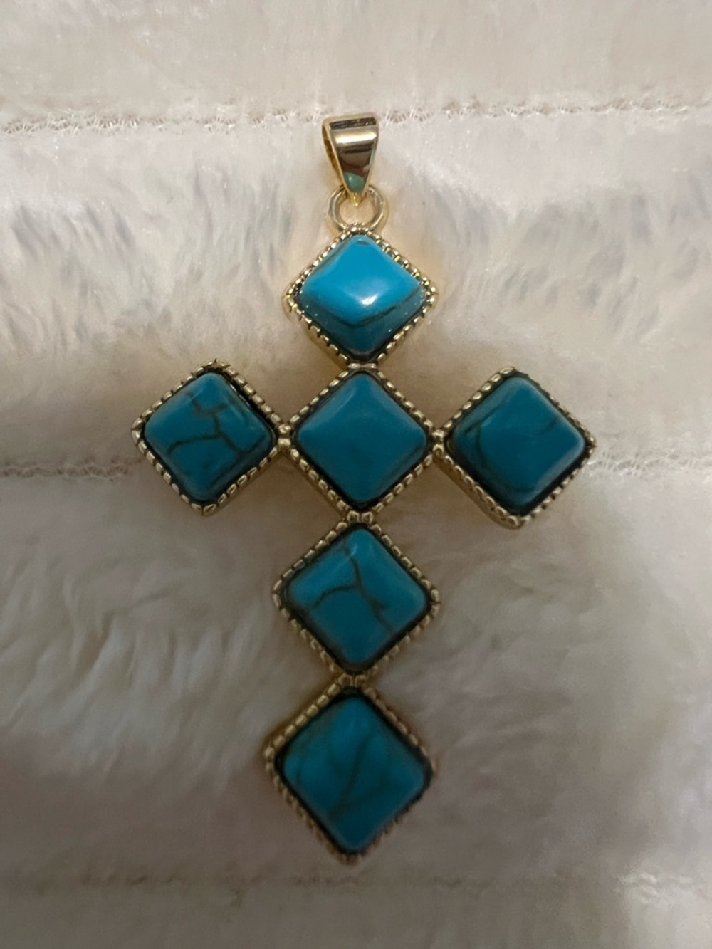 Gold-Trim Turquoise Color Dyed Howlite Stone Cross Pendant Necklace NWOT - Picture 4 of 4